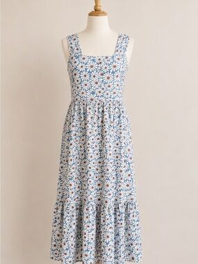 Mata Traders Blue and White Daisy Maxi Dress